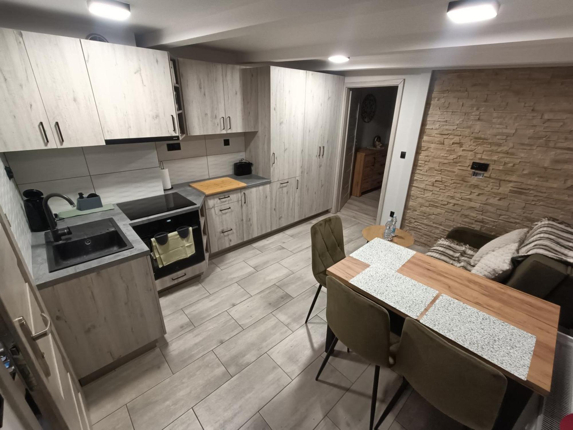 Apartment Na Tylnej W Sremie *