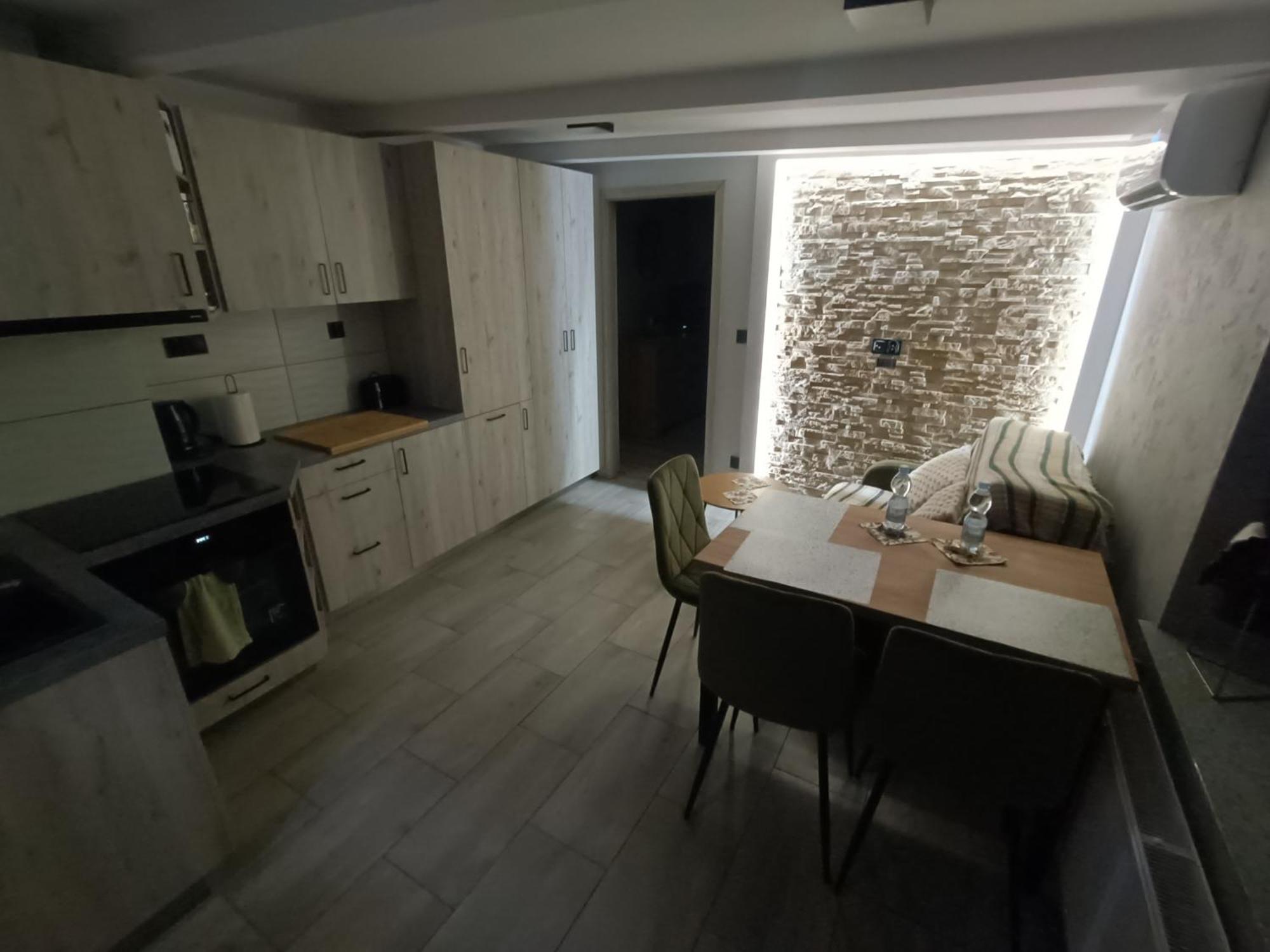 Apartment Na Tylnej W Sremie *